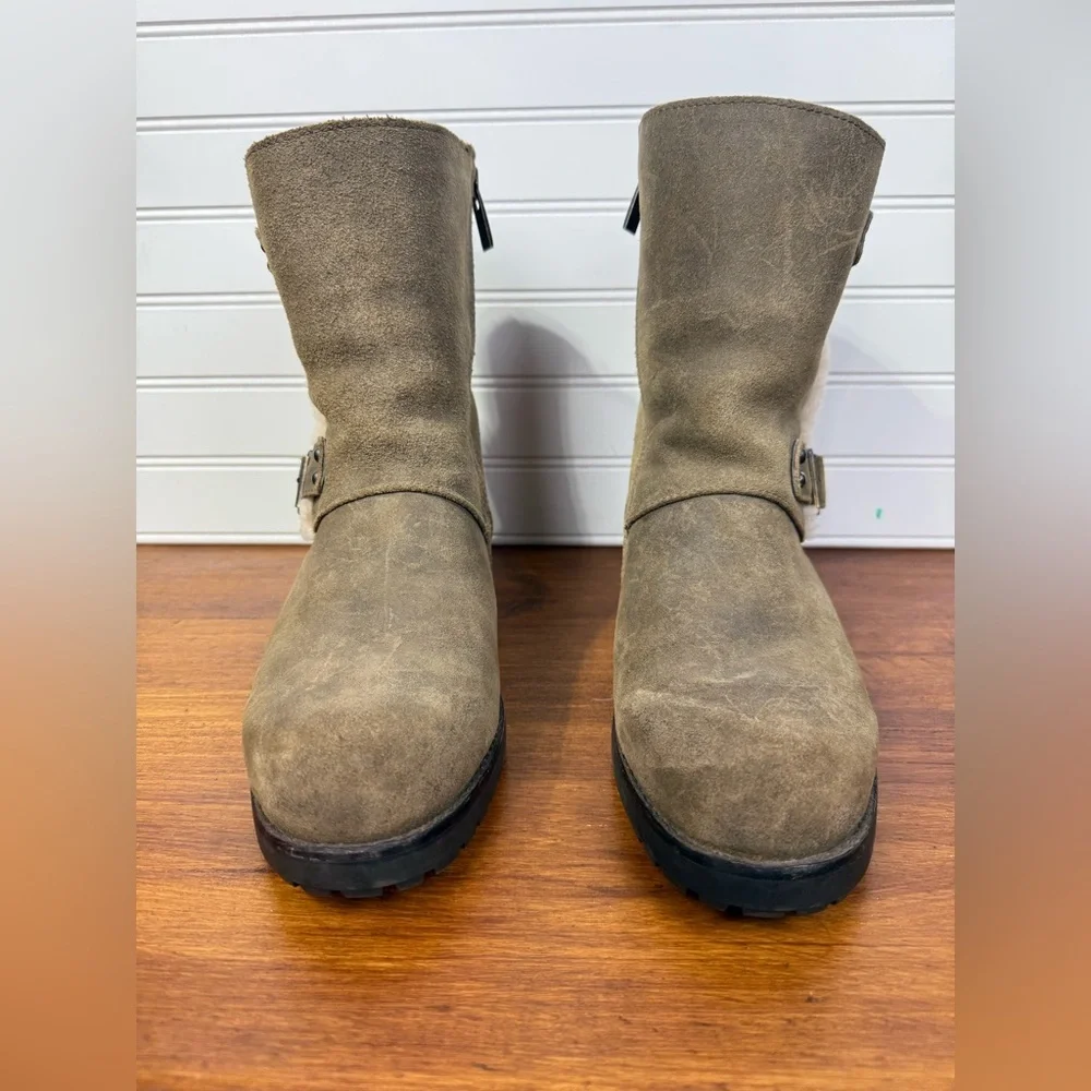 UGG women’s Niels II water resistant side zip moto Dove boots. Size 9.5 - Picture 2 of 11